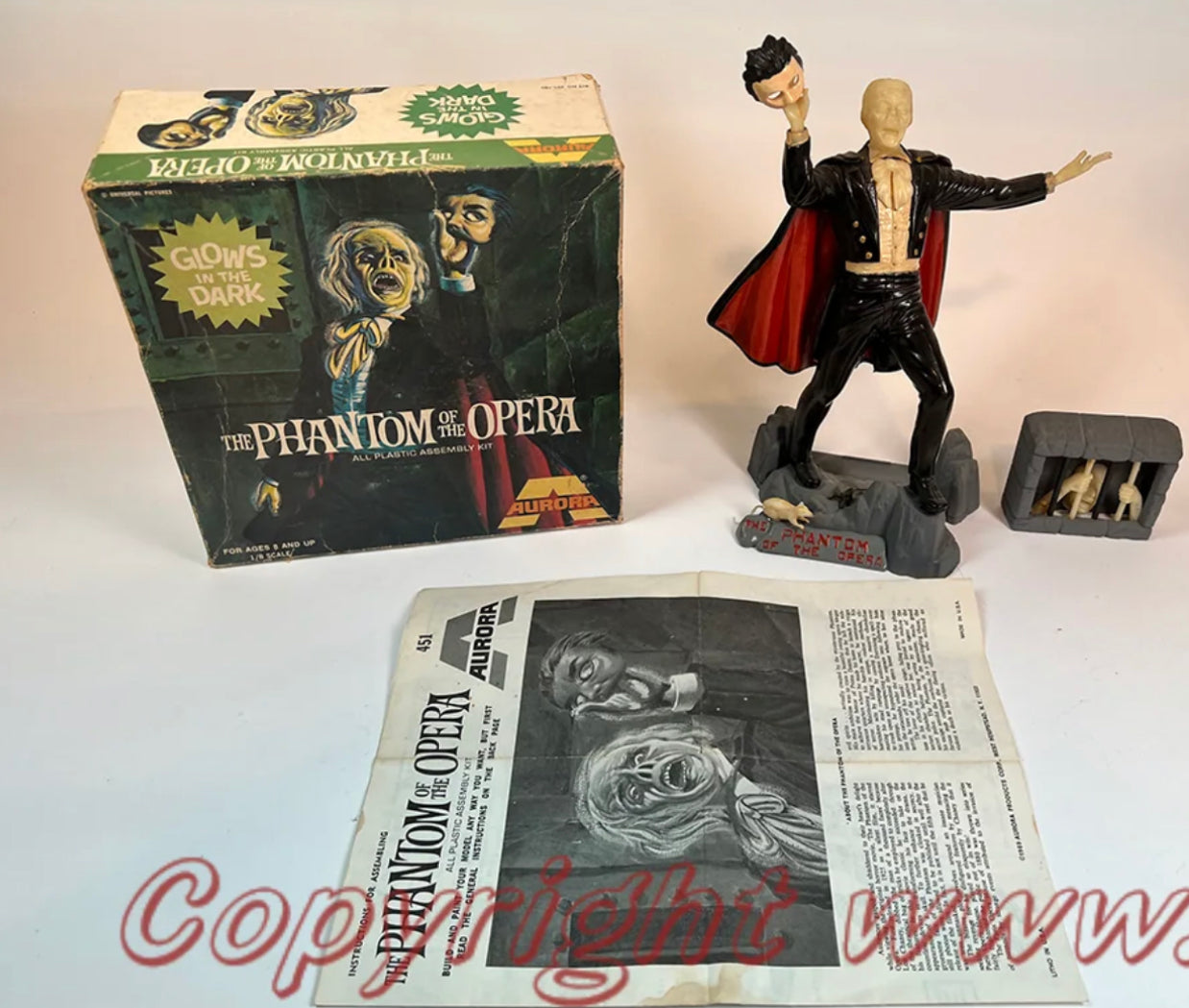 Phantom of the Opera Aurora Glow in the dark Model Kit