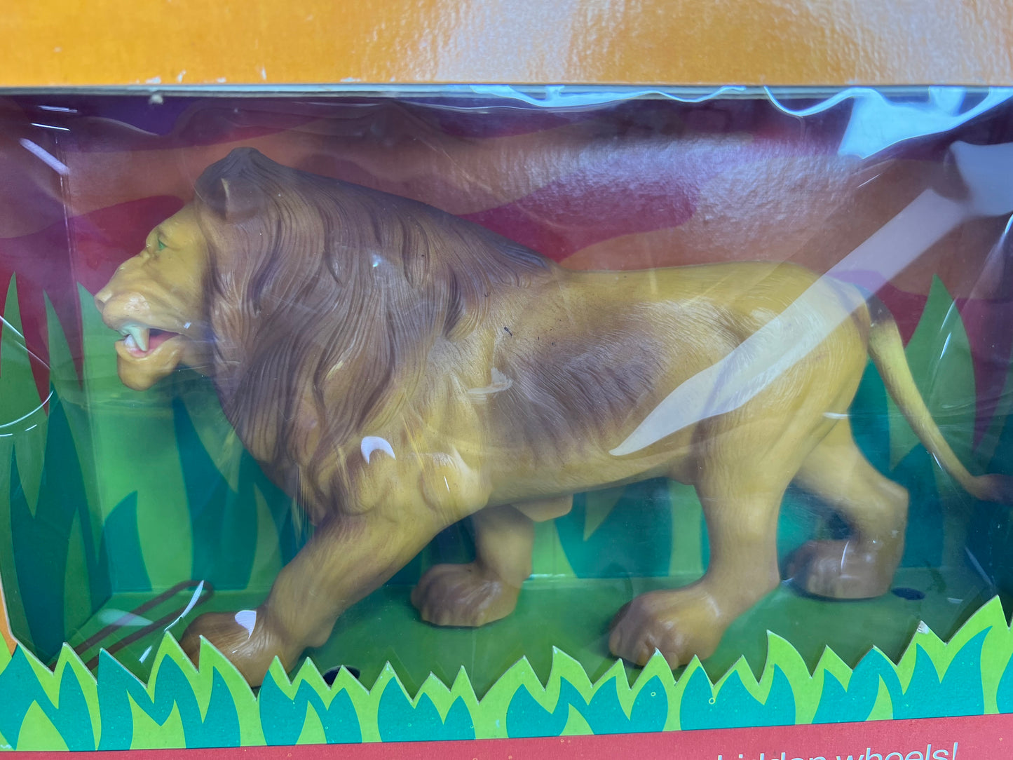 Safari Adventure Lion #2152