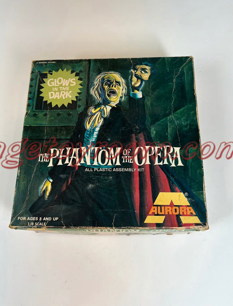 Phantom of the Opera Aurora Glow in the dark Model Kit