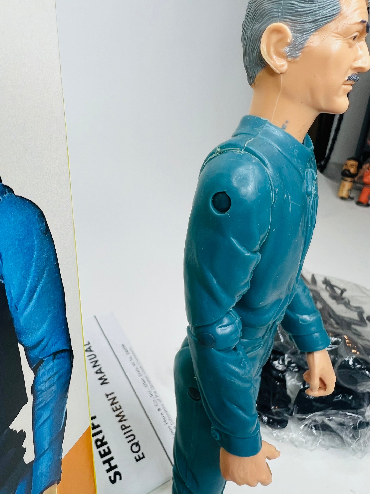 Sheriff  Garrett with MOD style box ! Nice !