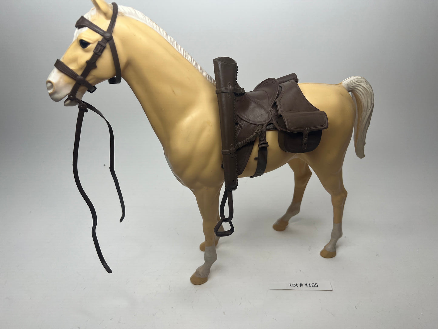 Thunderbolt Palomino Color