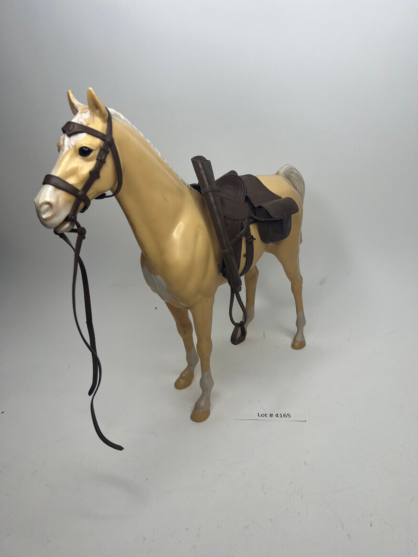 Thunderbolt Palomino Color